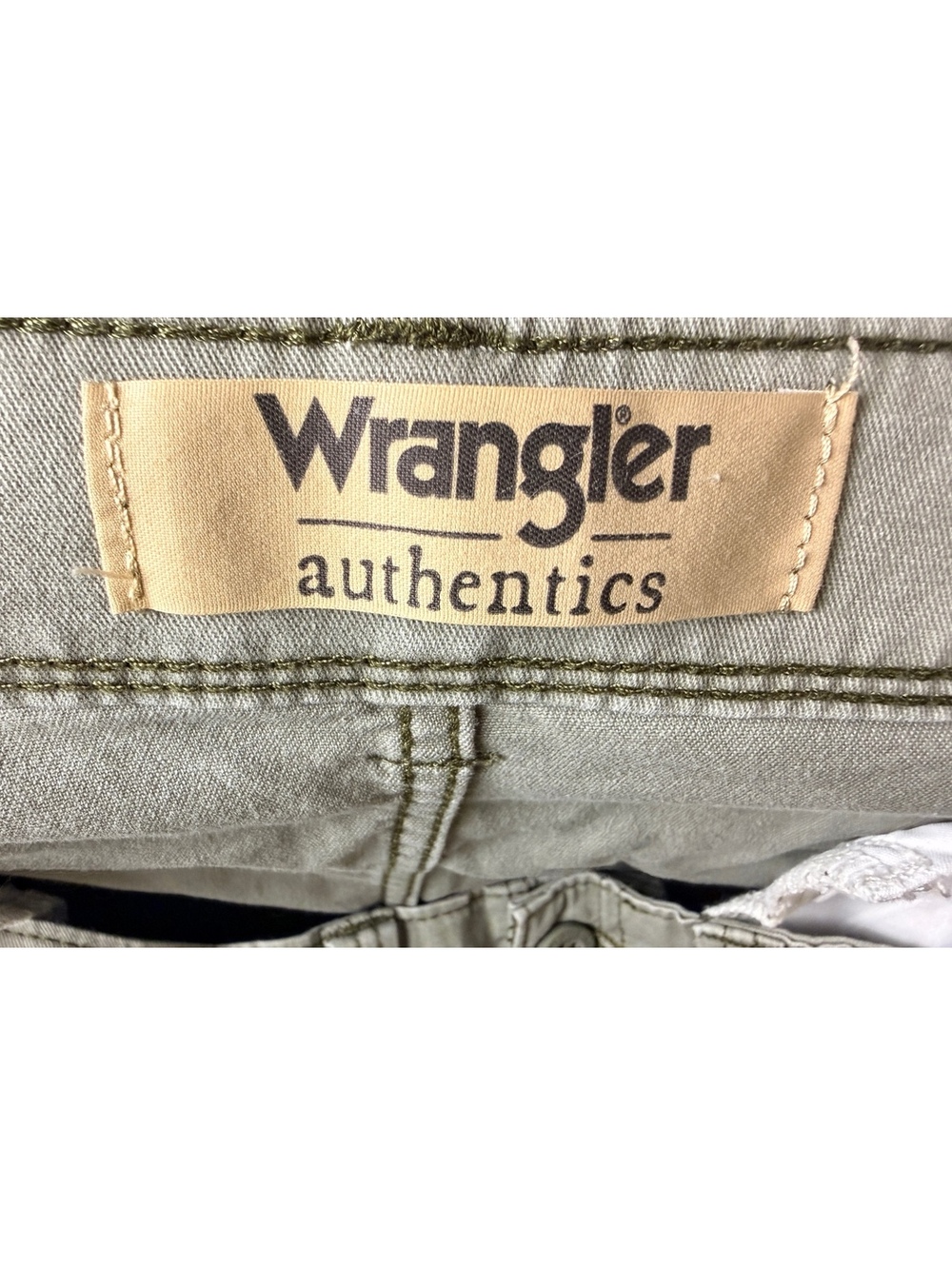 Wrangler Authentics Men's Cargo Shorts Size 46 Style 10ZM6AC - Picture 4 of 5